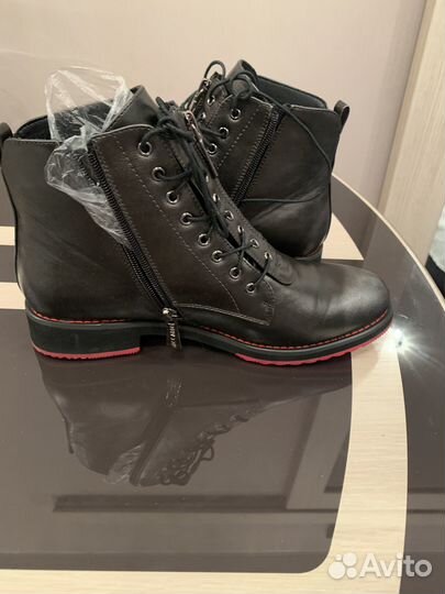 Ботинки женские демисезонные 39 размер