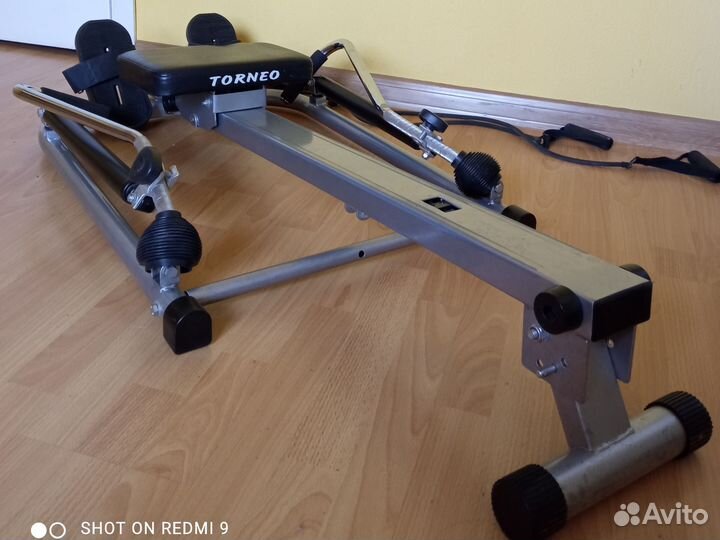 Гребной тренажер torneo