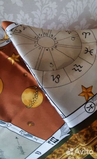 Красивый итальянский платок