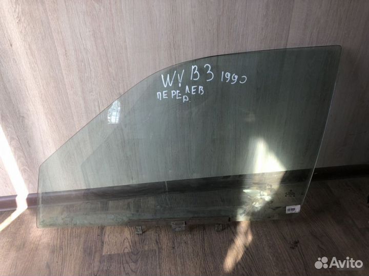 Стекло двери передней левой Volkswagen Passat B3