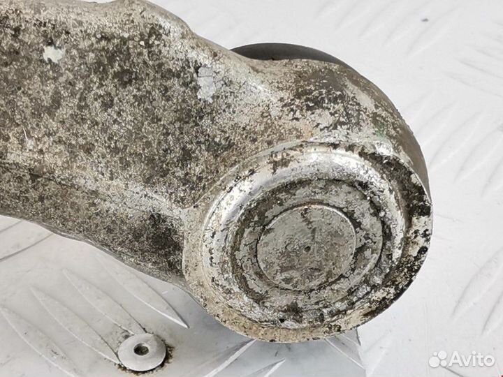 Рычаг передний правый Mercedes-Benz