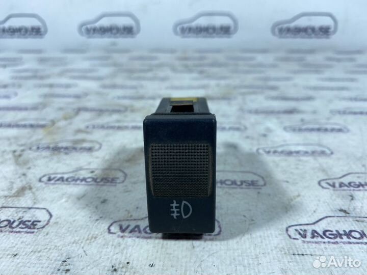 Кнопка противотуманки Audi A4 B5 8D2 1.6 ADP