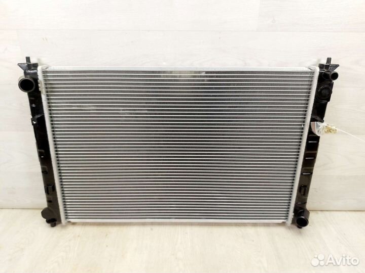 Радиатор охлаждения Mazda MPV (LW) 1999-2006