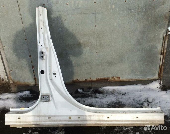 Стойка кузова средняя правая Toyota Windom MCV21