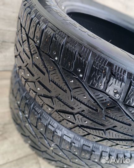 Tigar SUV Ice 215/65 R16