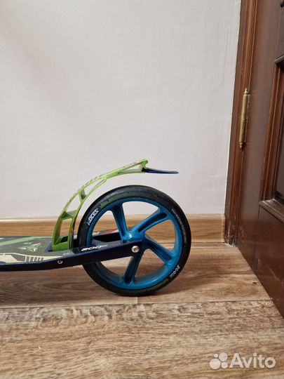 Самокат Roces 200 мм