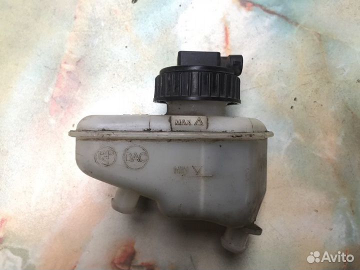 Бачок главного тормозного цилиндра Daewoo Nexia
