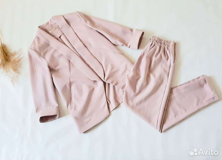 Комплект костюм для девочки жакет брюки р.42
