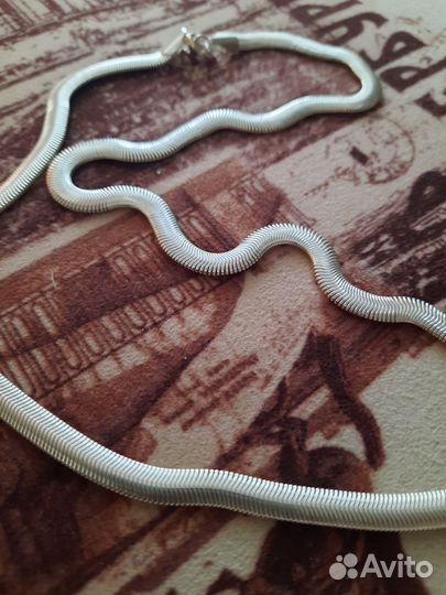 Украшение на шею из высококачественного материала