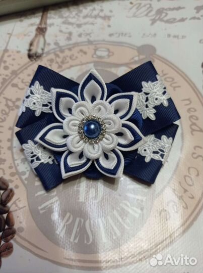 Красивая заколка для волос