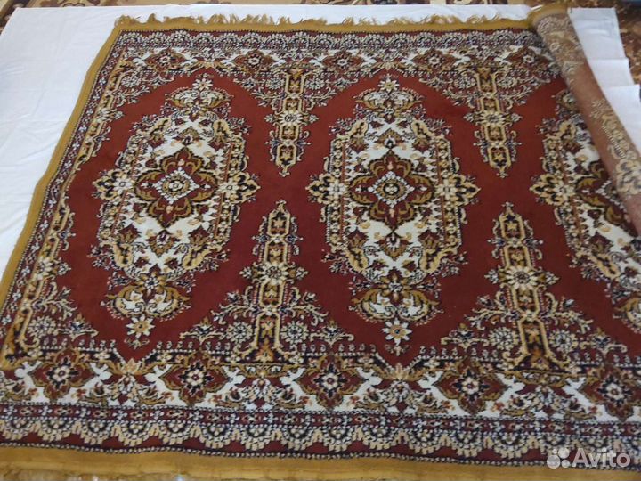 Ковер 1,65 х 1,9