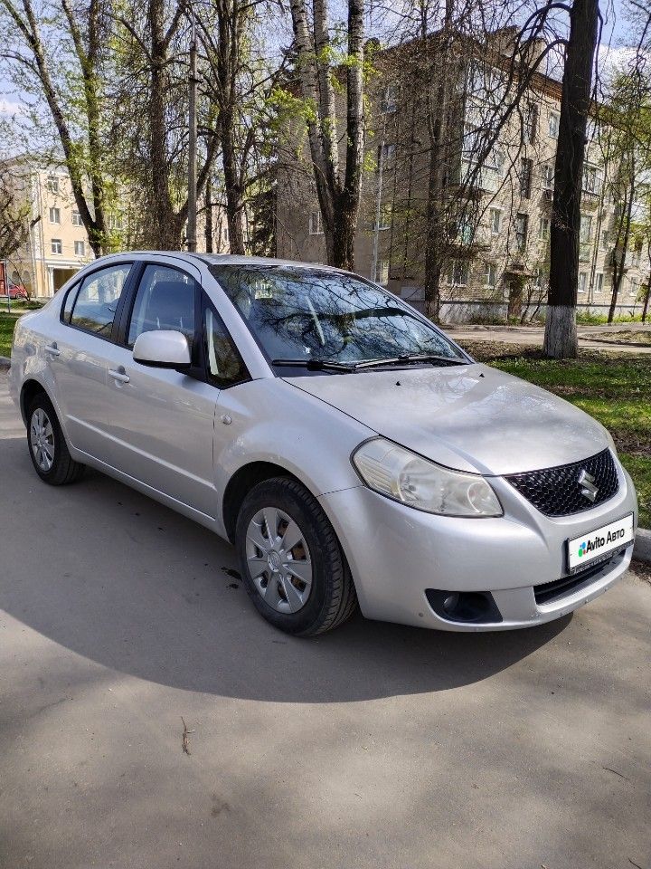 Suzuki SX4: фото владельца