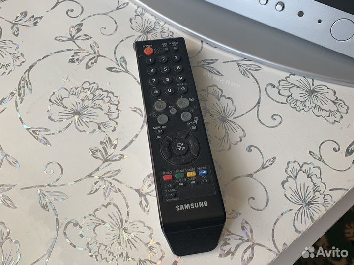 Телевизор samsung