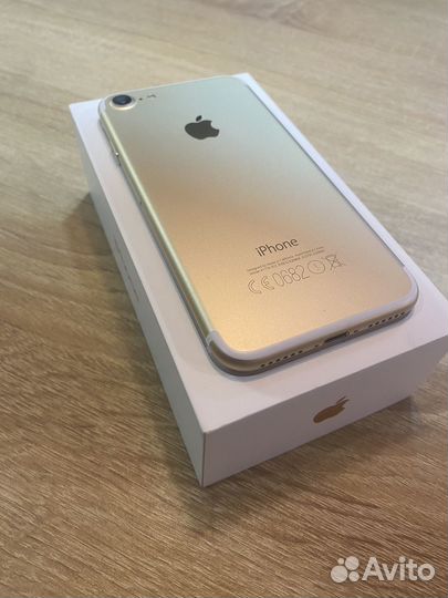 iPhone 7, 128 ГБ