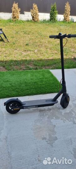 Электросамокат Xiaomi Mijia M365