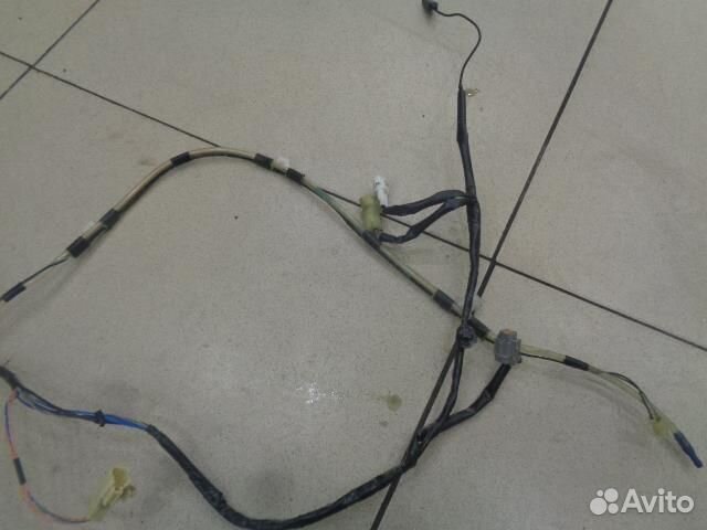 Проводка двери багажника Suzuki Escudo 2005-2017