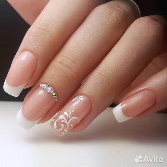 Маникюр, педикюр, наращивание ногтей, гель-лак
