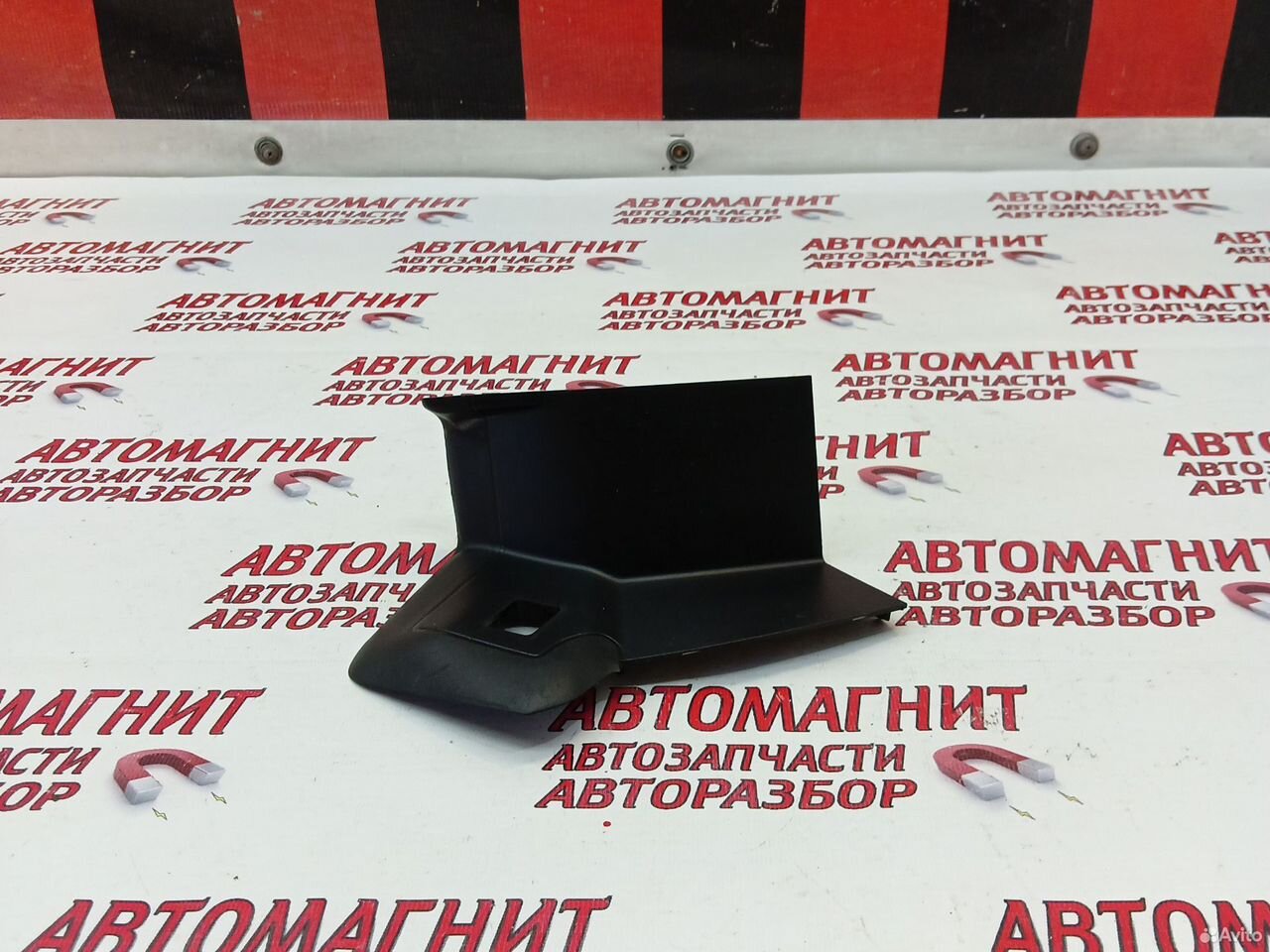 Накладка фонаря задняя левая Джили Монжаро