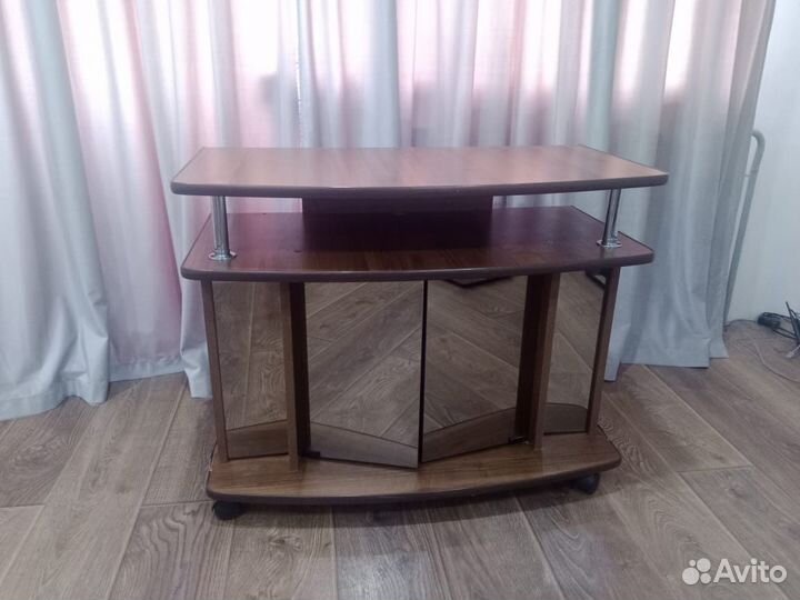 Тумба под телевизор