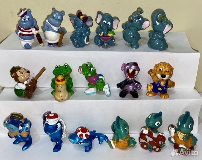 35 Киндер игрушек в Киндер боксе одним лотом