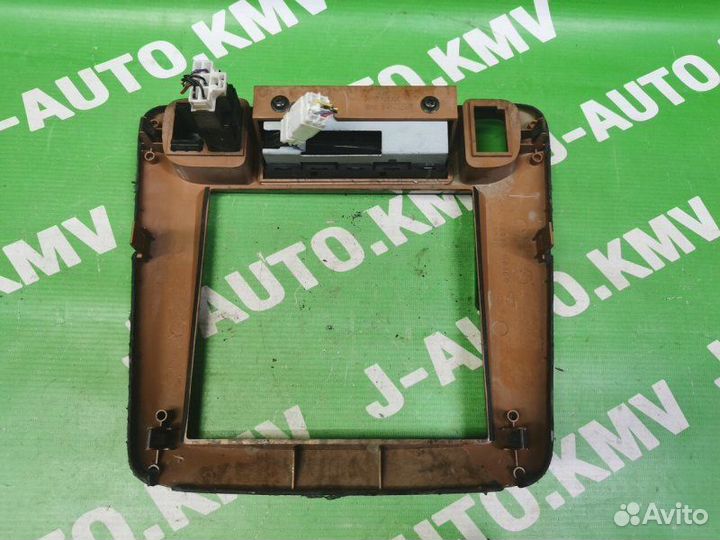 Дисплей информационный Nissan Liberty M12