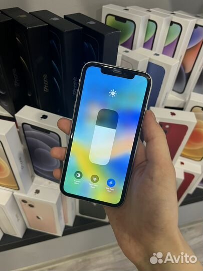 iPhone Xr, 64 ГБ