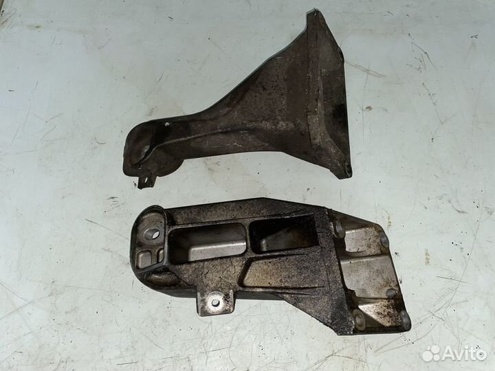 Опоры крепления двигателя BMW X5 E53