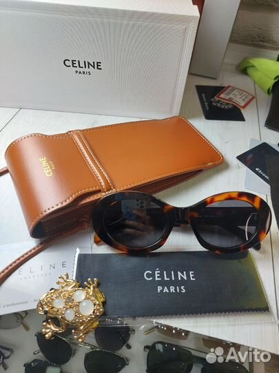 Солнцезащитные очки Celine CL 40194A