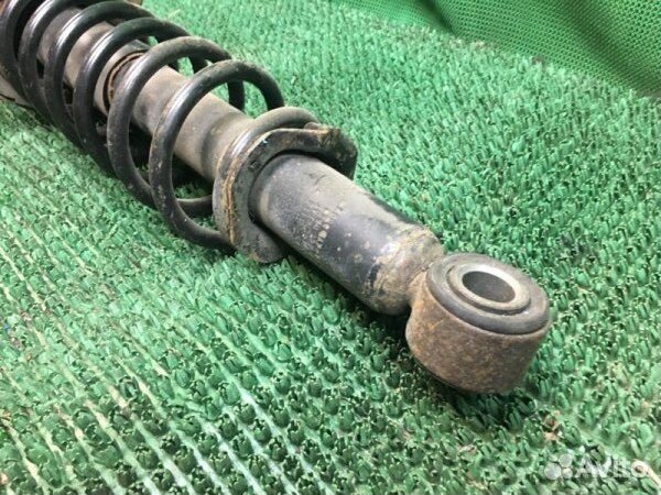 Амортизатор задний Toyota Corolla 9 E120 4zzfe