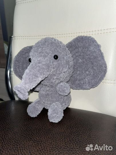 Слоник из плюшевой пряжи своими руками