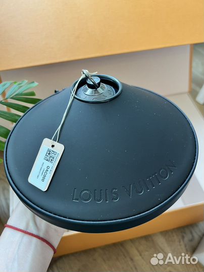 Колонка Louis Vuitton