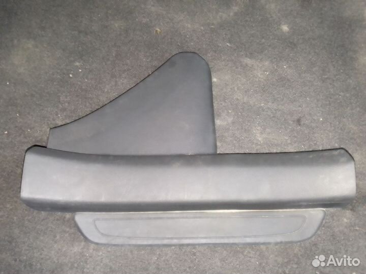 Накладка порога задняя правая Toyota Corolla E150