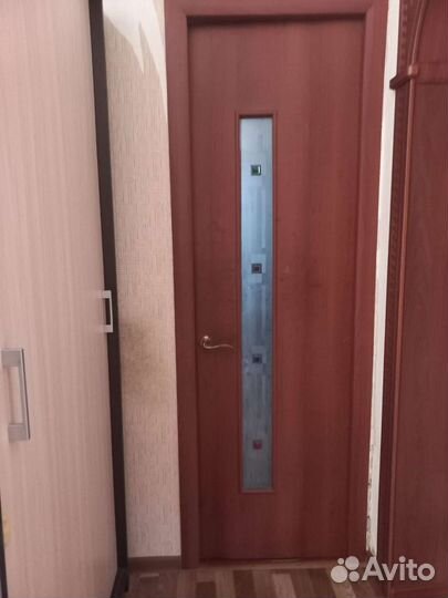 Межкомнатные двери бу 60 см с коробкой