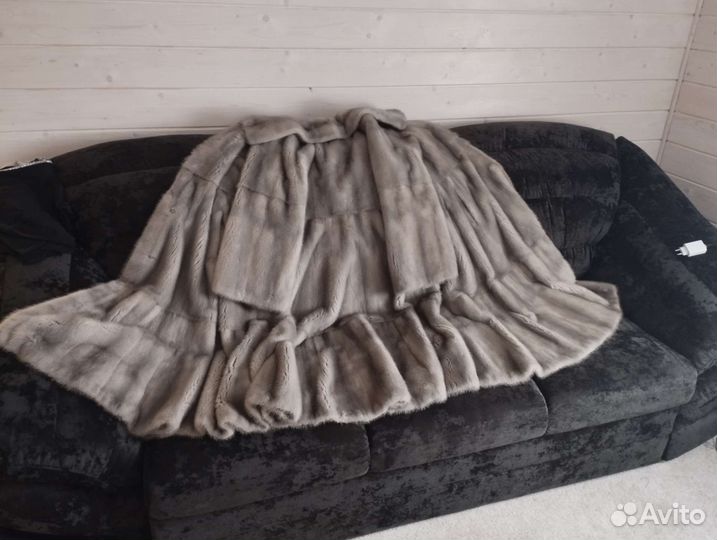 Шуба норковая голубая