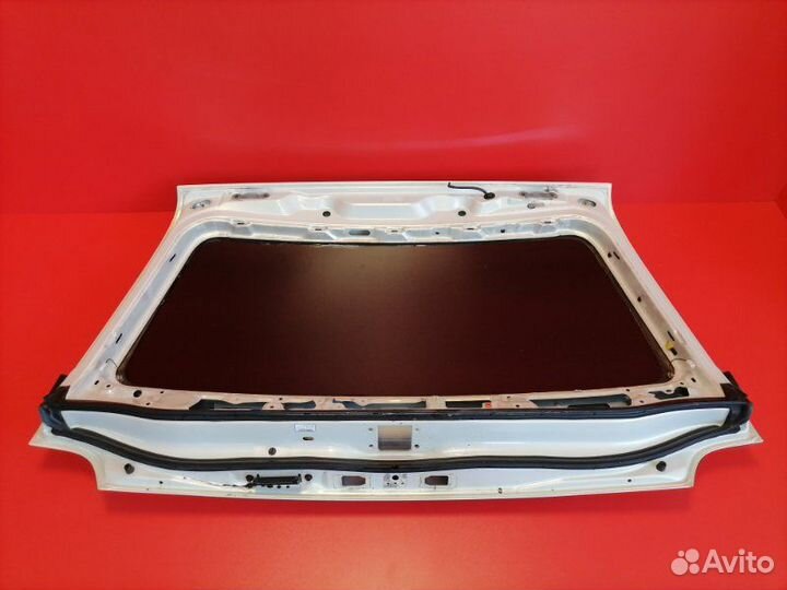 Дверь багажника Toyota Land Cruiser