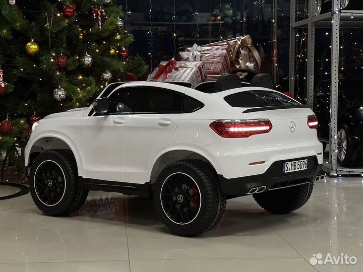 Электромобили Mercedes-Benz AMG GLC63 2.0 Coupe