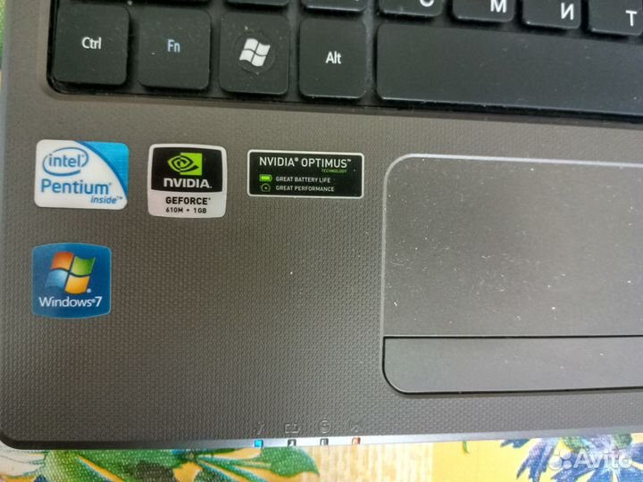 Ноутбук 15,6 дюйма б/у в рабочем состоянии