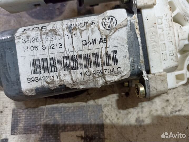 Мотор стеклоподъемника задний Volkswagen Golf 5