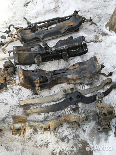 Стойки subaru leone