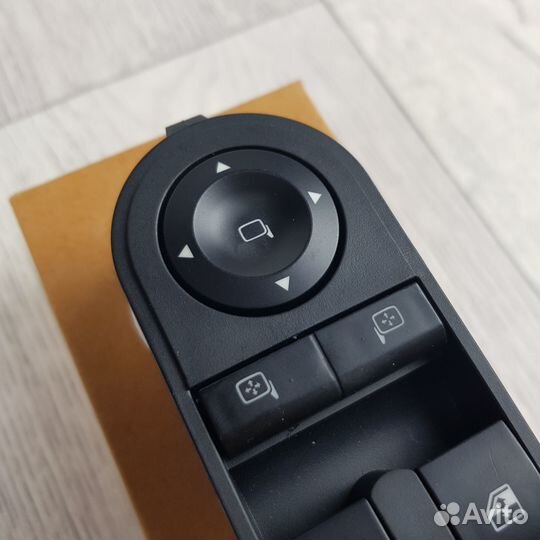 Блок управления стеклоподъемниками opel astra H