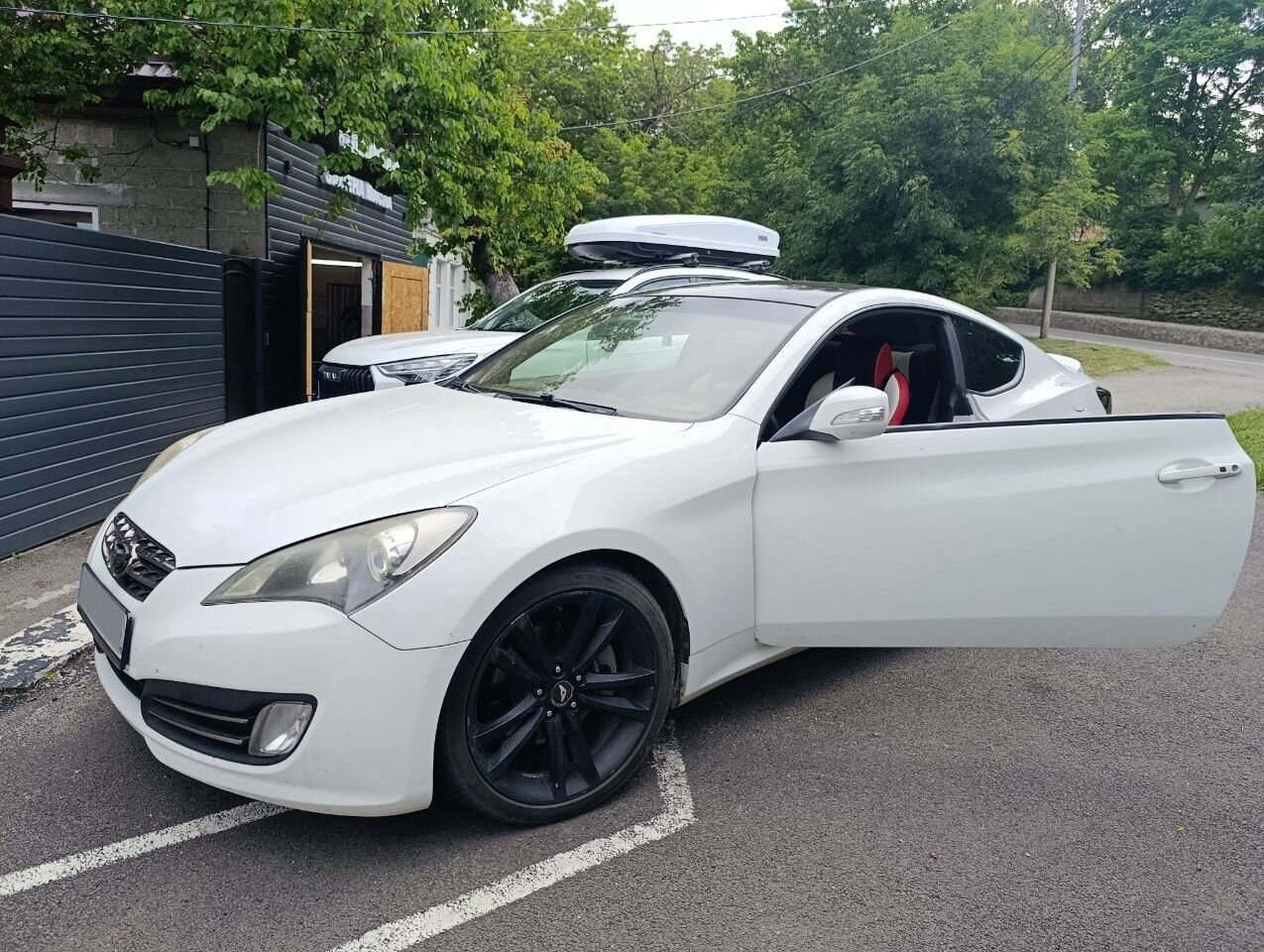 Hyundai Genesis