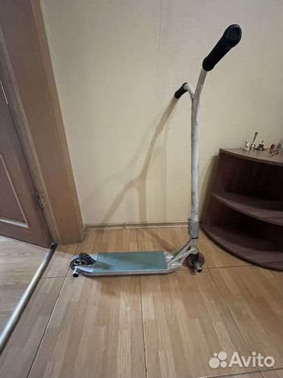 Продам трюковой самокат (профессиональный)