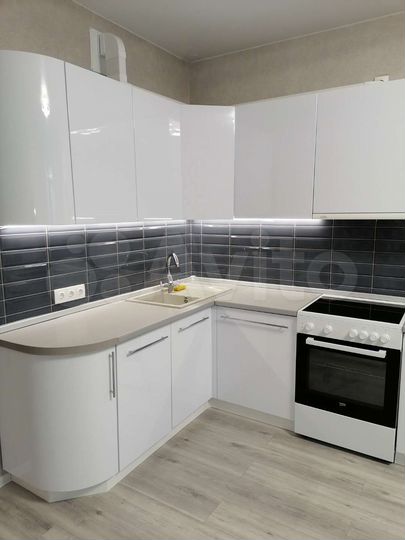 2-к. квартира, 65 м², 9/16 эт.