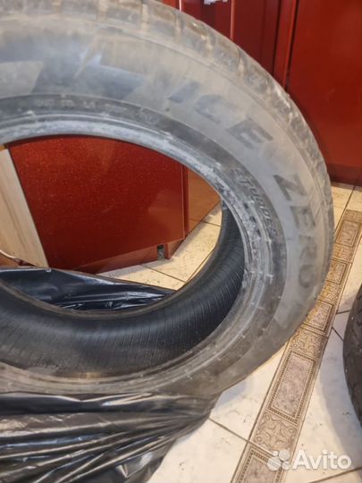 Pirelli Ice Zero 215/60 R17 M