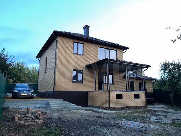 Дом 145 м² на участке 6,5 сот.