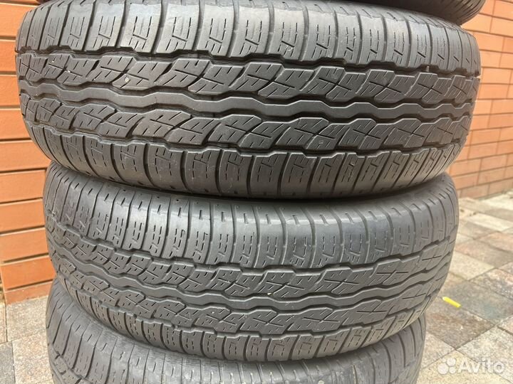 Bridgestone Dueler H/T 687 225/65 R17