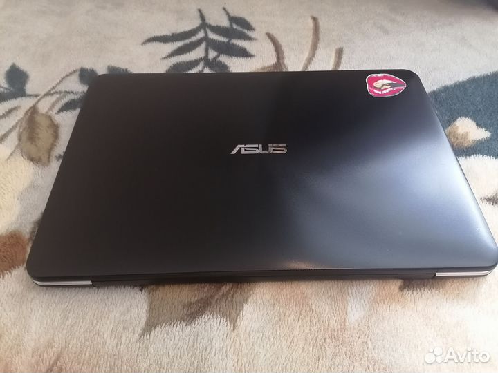Ноутбук Asus X555L