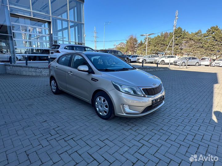Kia Rio 1.6 AT, 2011, 220 000 км
