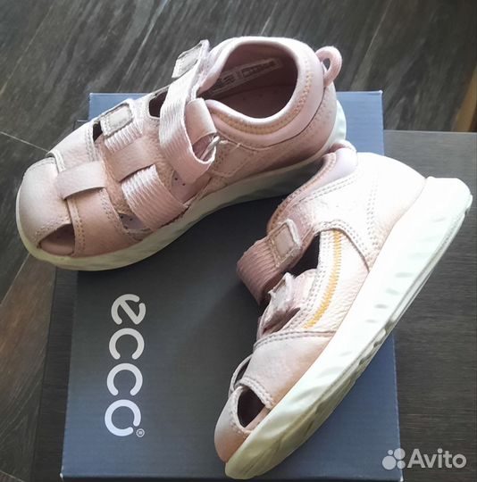 Сандалии для девочки ecco 26