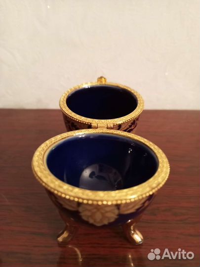 Сувенирное яйцо под 